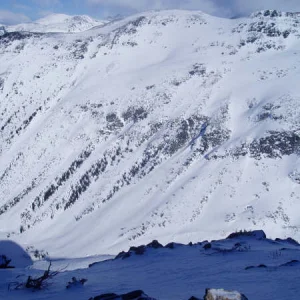 Lines and more lines..skiied the chute directly to lookers R of shot