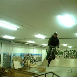 Step-up over kink rail