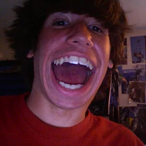 gots a macbook pro!!!!