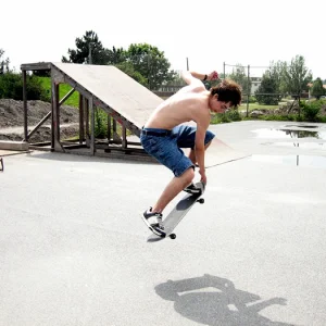 The Infamous Fakie Crail