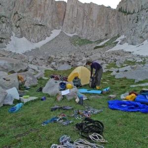 Camp in the cirque
