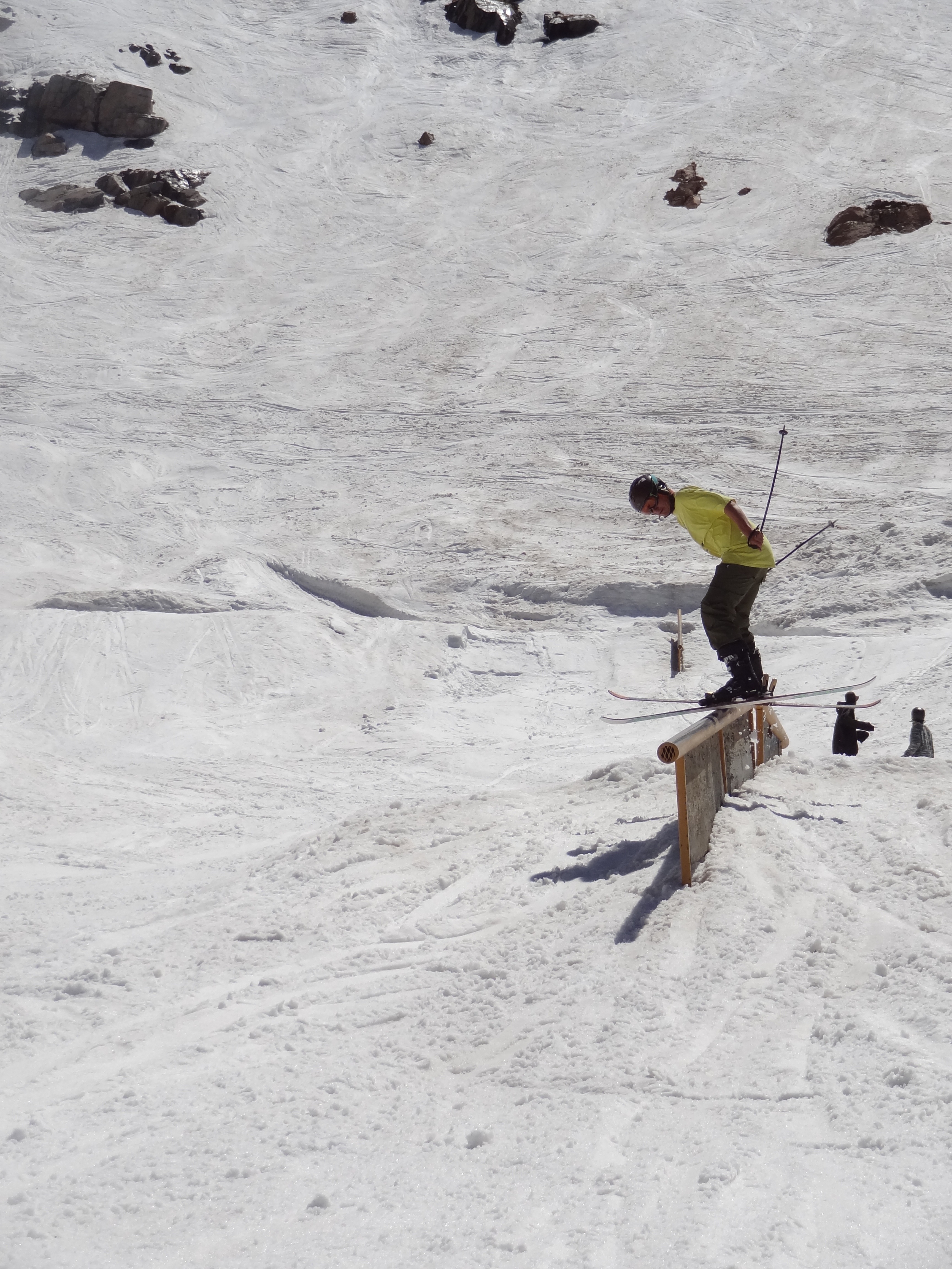 2 pretz 2 Bear Tooths