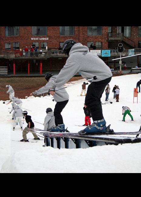 2 sequences @ same time