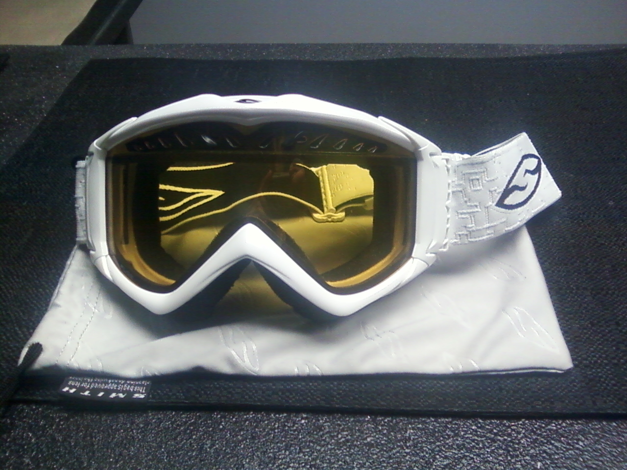 2010 Smith Fuse goggles