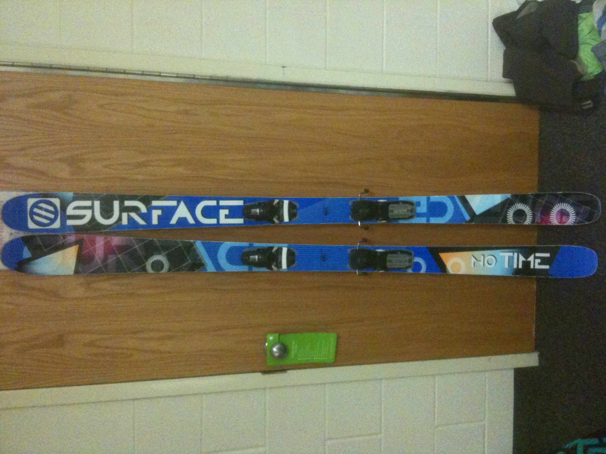 2011 Surface No Time's