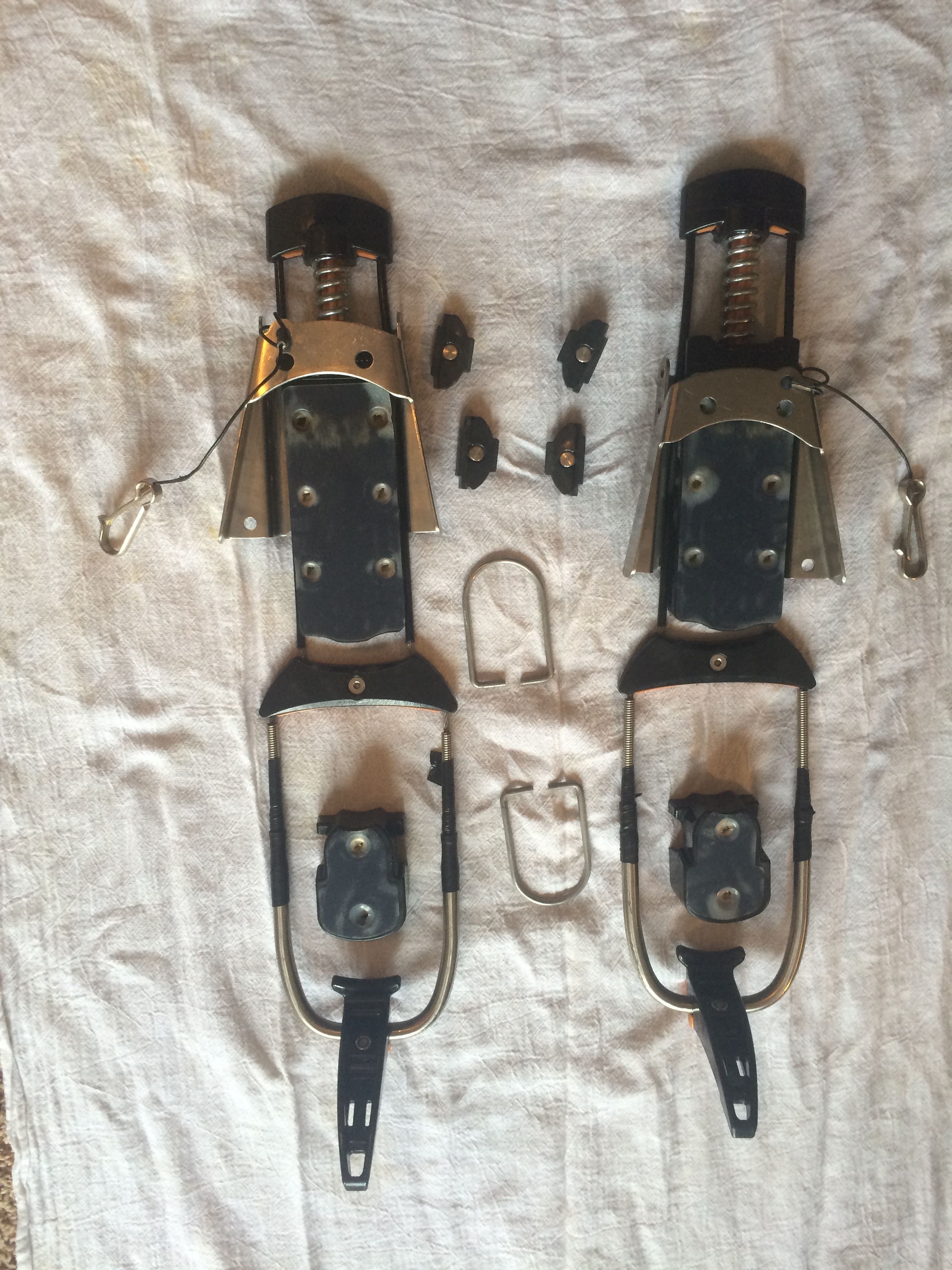 22 Designs Tele Bindings