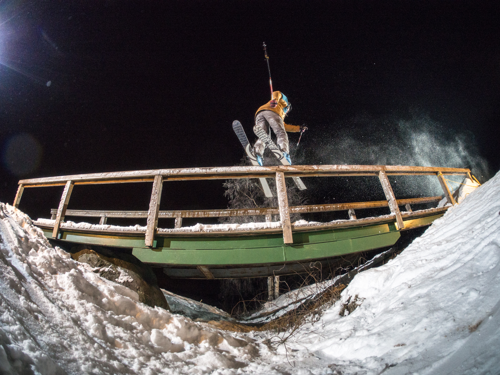 270on to wooden rail