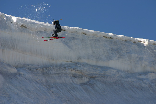 360 a 25 foot cornice