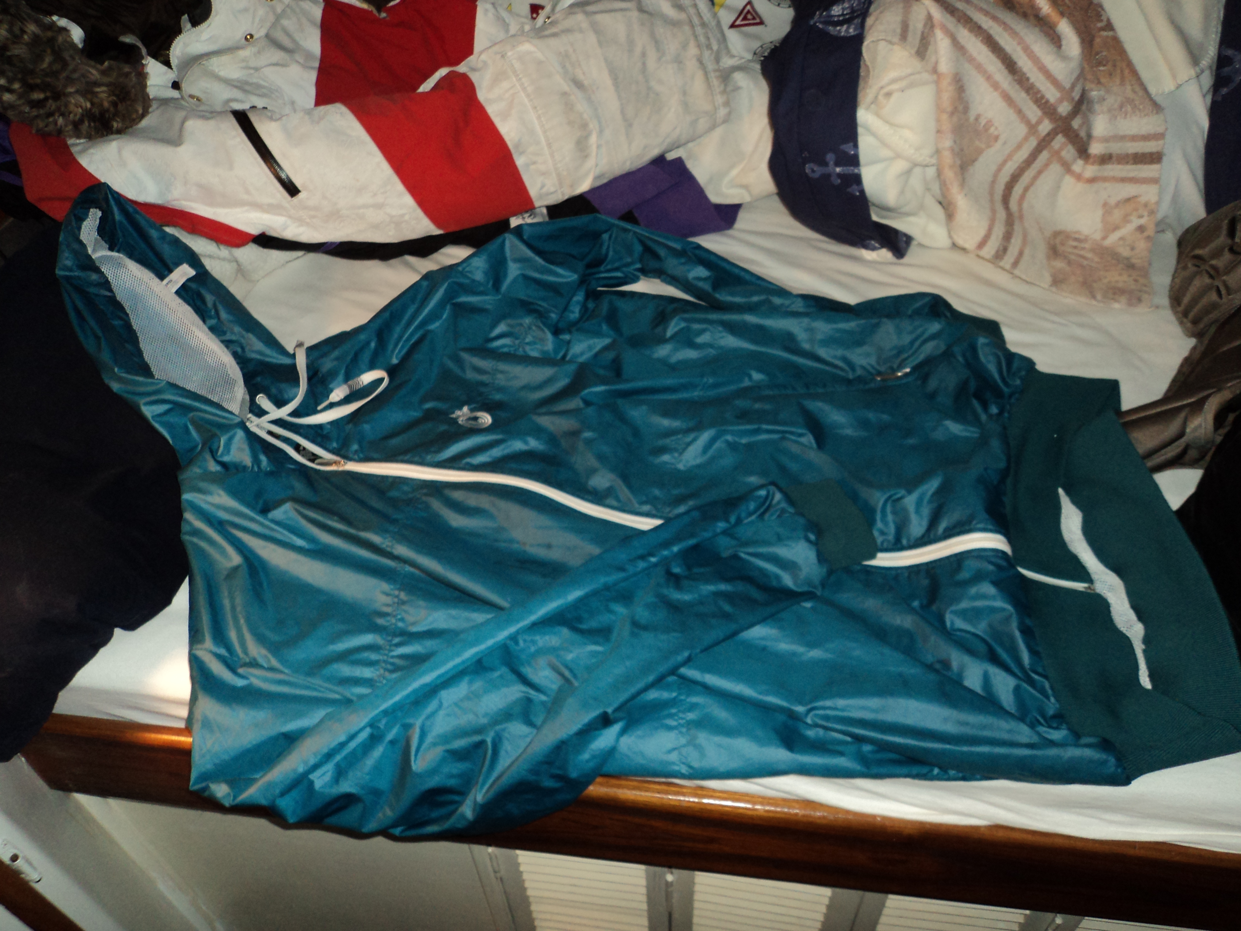 4x blunder buster windbreaker