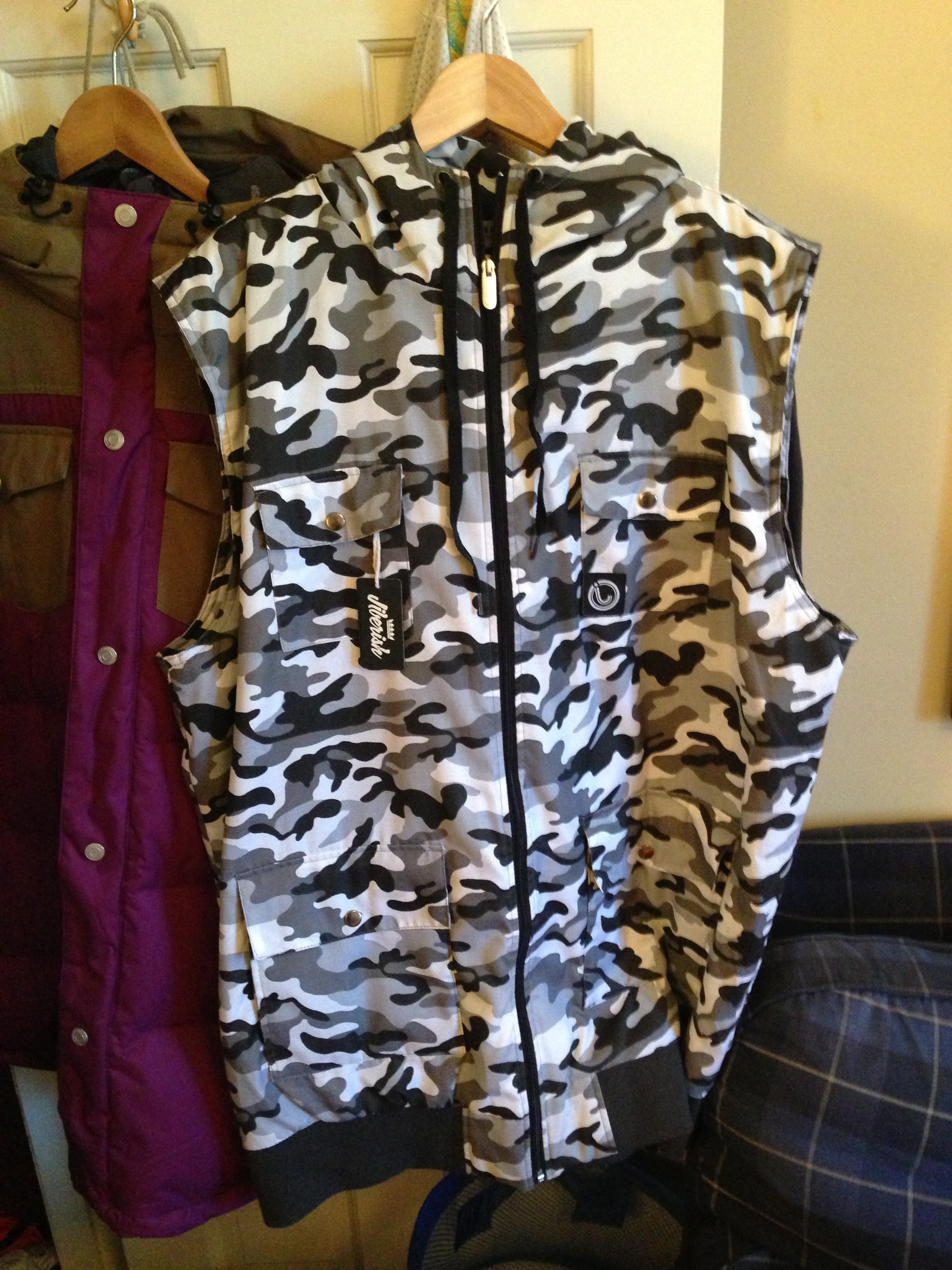 4XL Jiberish Camo Vest