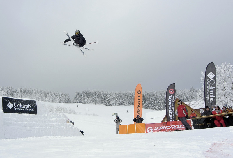 540 Reverse Phil Grab