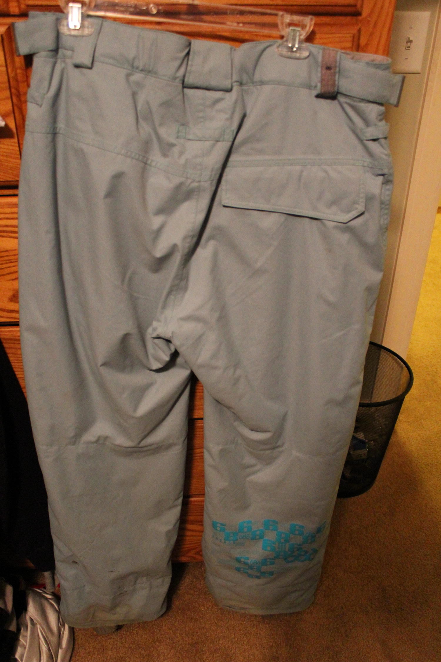 686 Pants 1