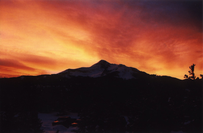Absolutely gorgeous sunset behind Big Sky