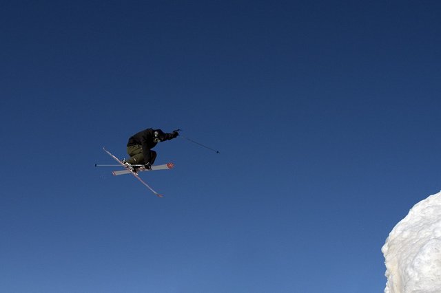 aint no pink this time..critical, weird one