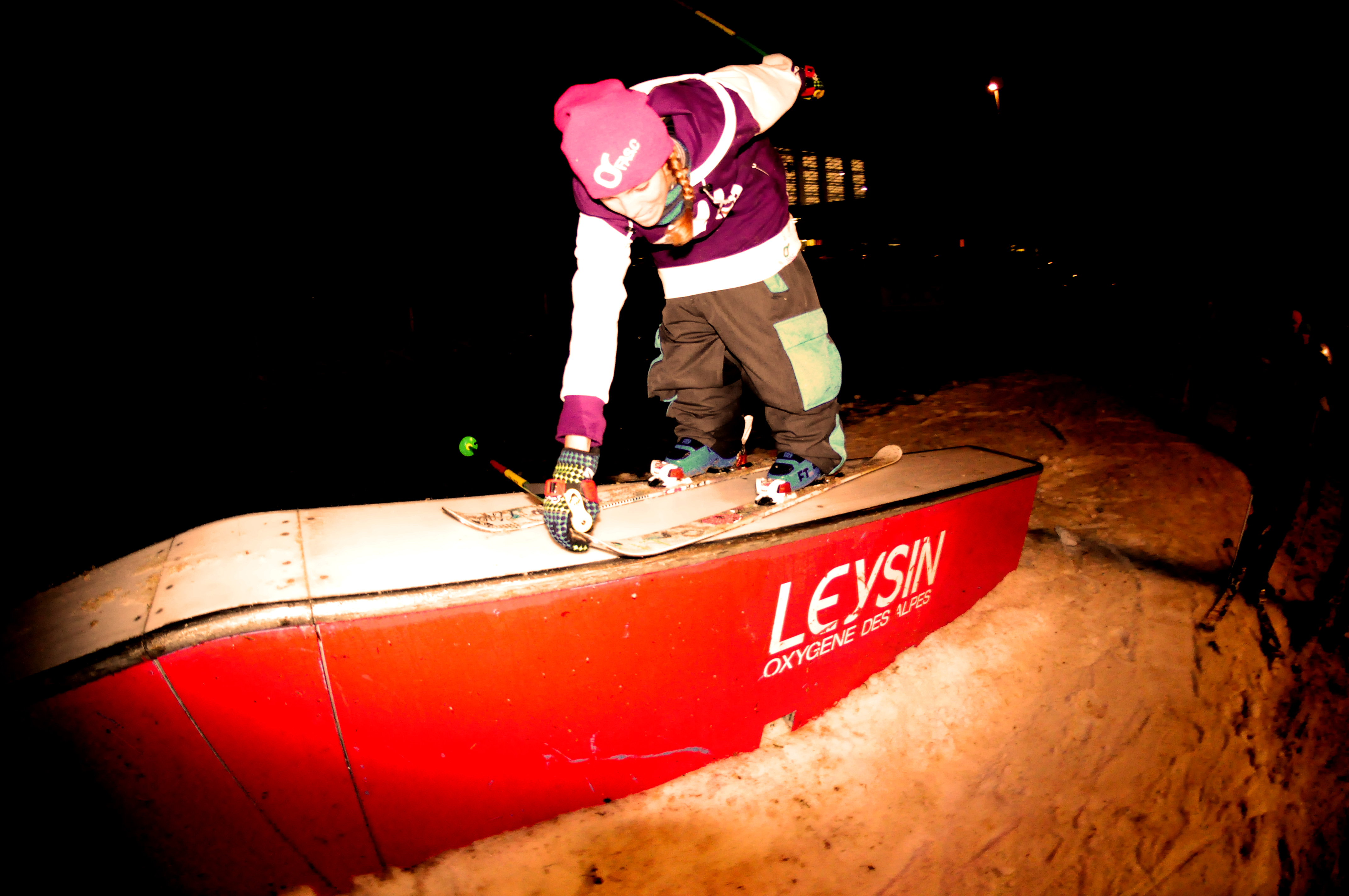 Alexandra Nicole nosegrab on box at Leysin
