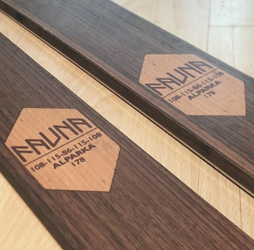 Alparka - Centre Graphic