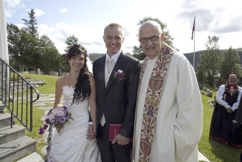 Andreas getting married