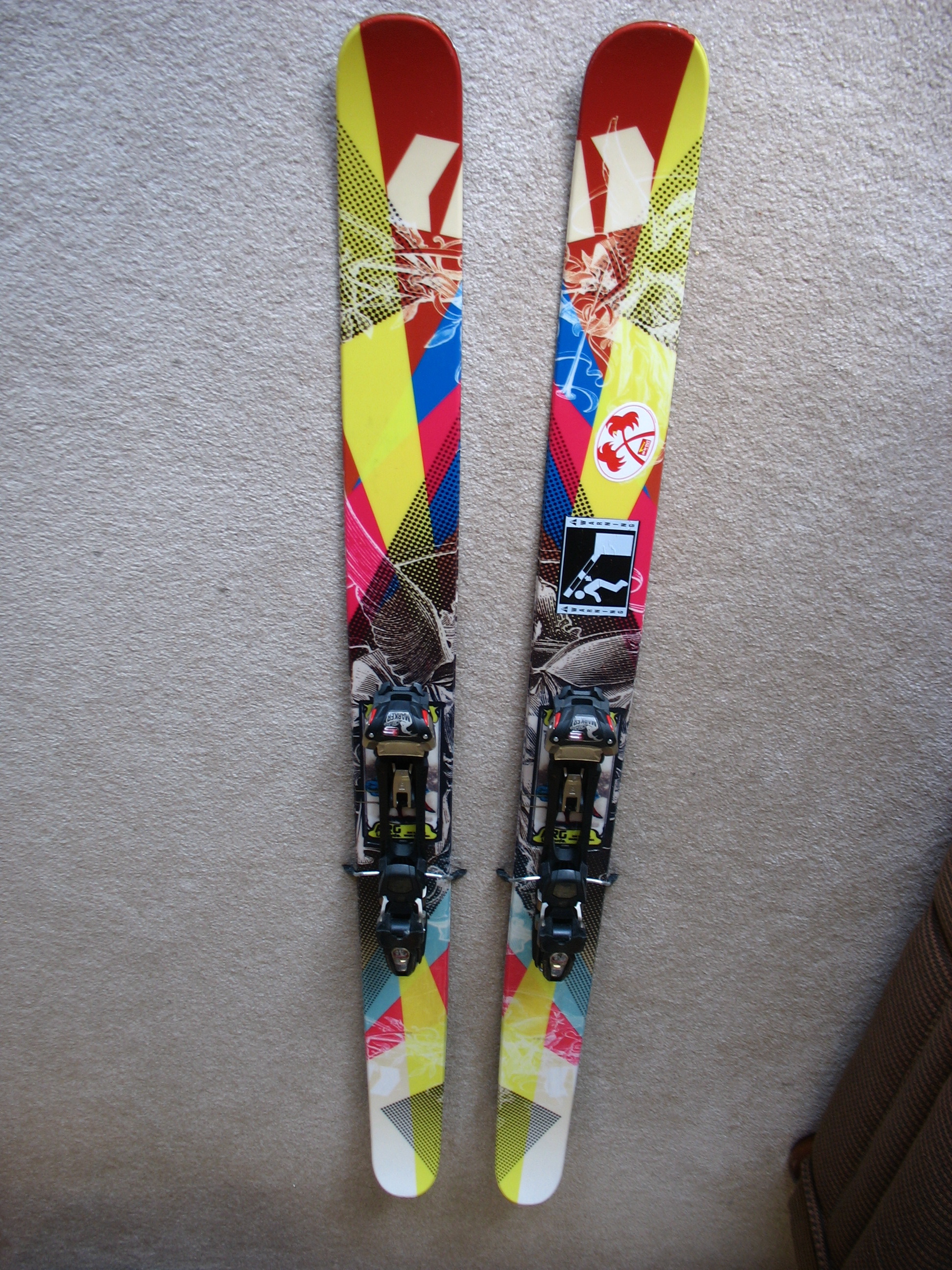 ARG skis