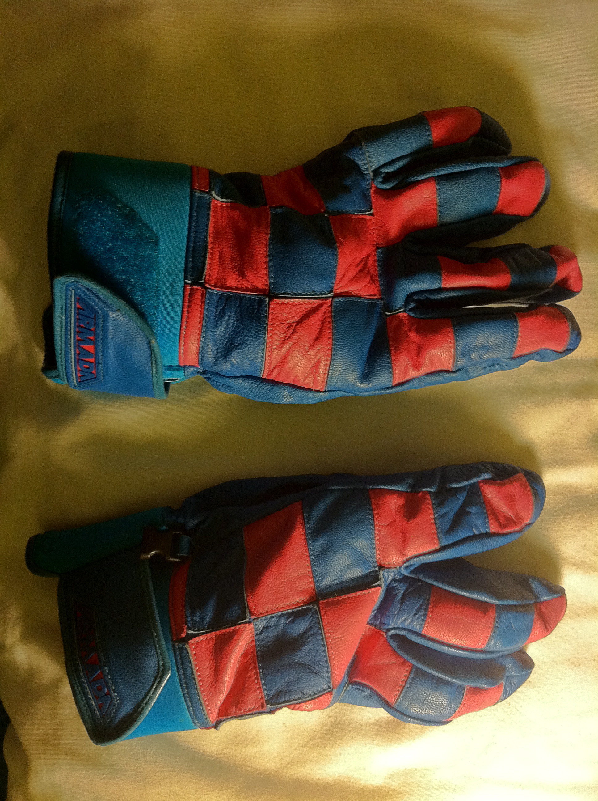 Armada Gloves