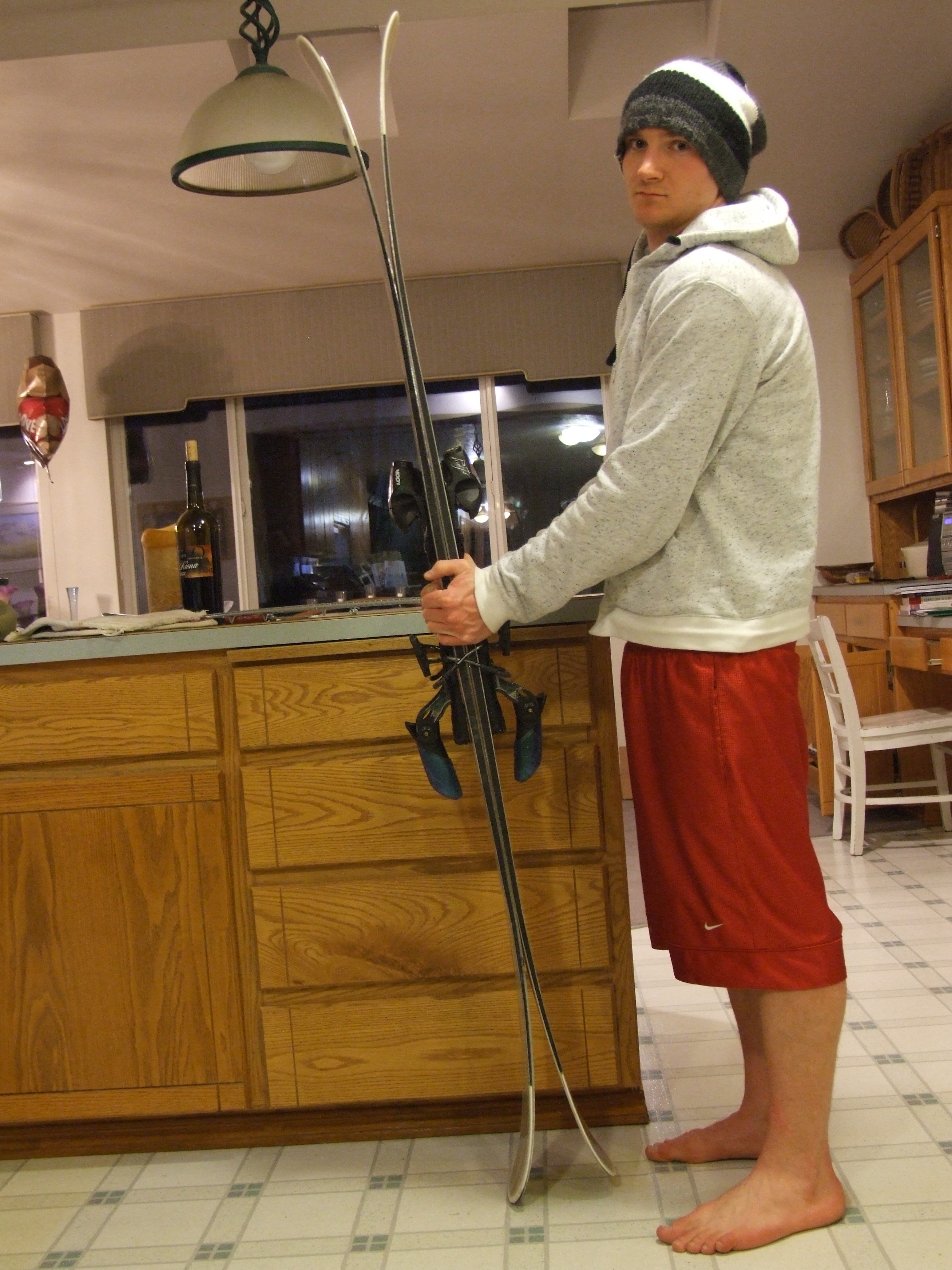 ARTificial. Ski Company