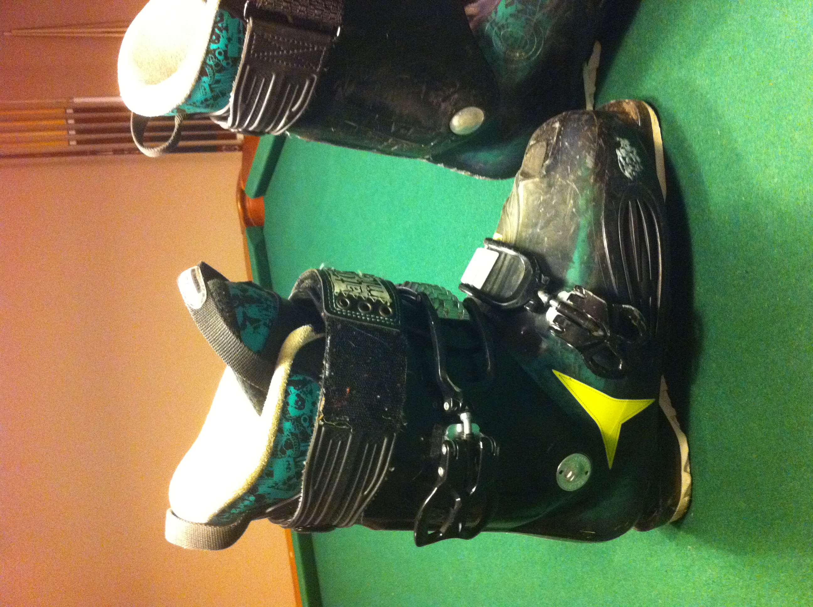 Atomic overload boots 27