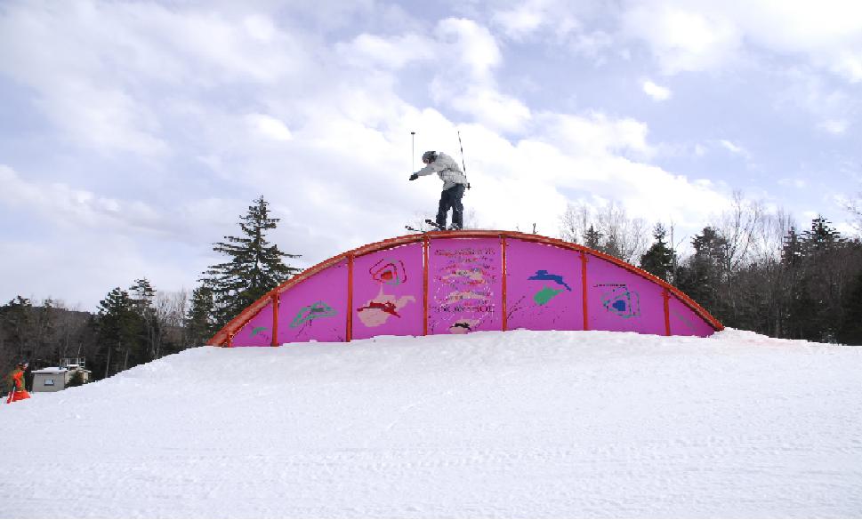 Audie switch up at top