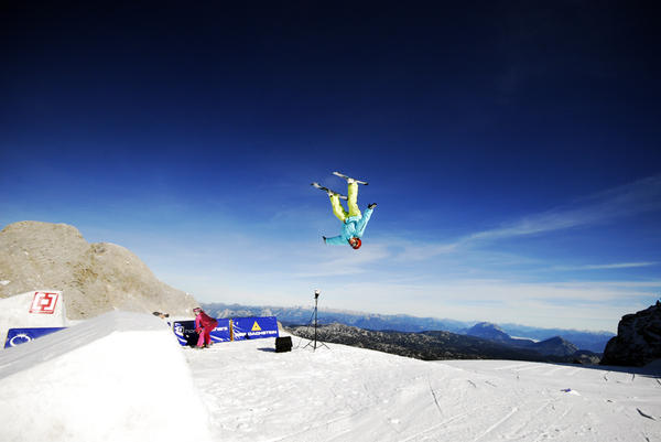 Back fliping on DER DACHSTEIN