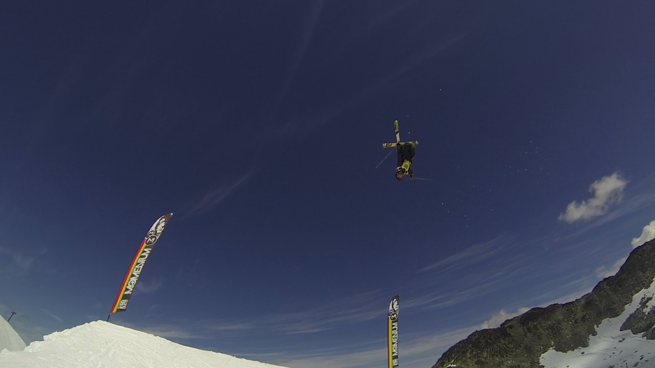 Backmute@Momentum2015