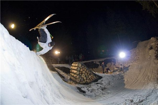 Backyard quarter pipe