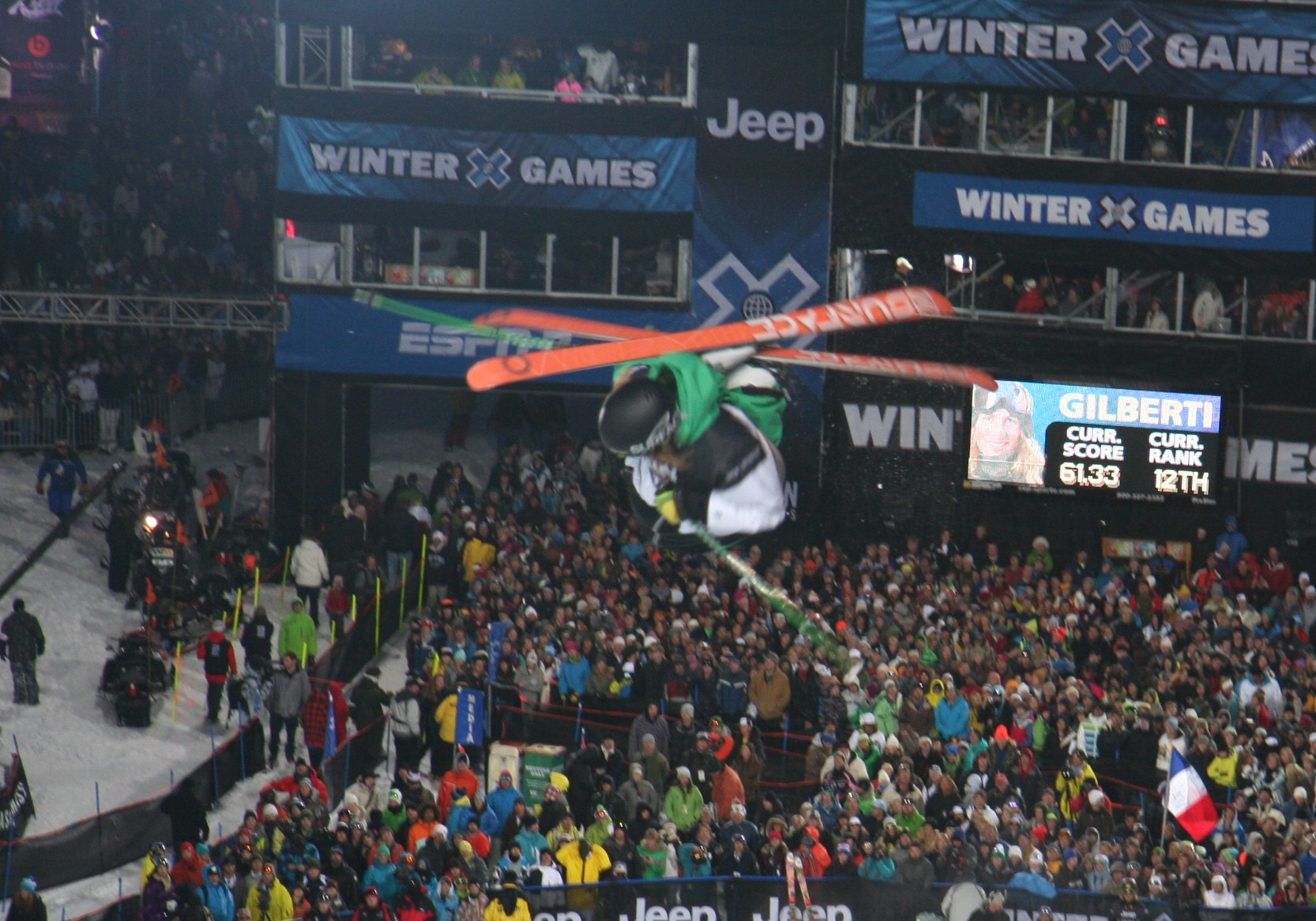 Banks Gilberti pleasin' crowds