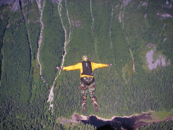BASE JUMP Baring