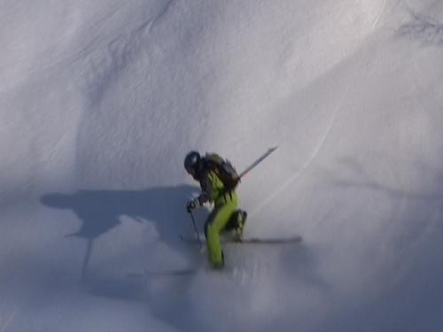 Bateling rhe steeps on rockhard snow