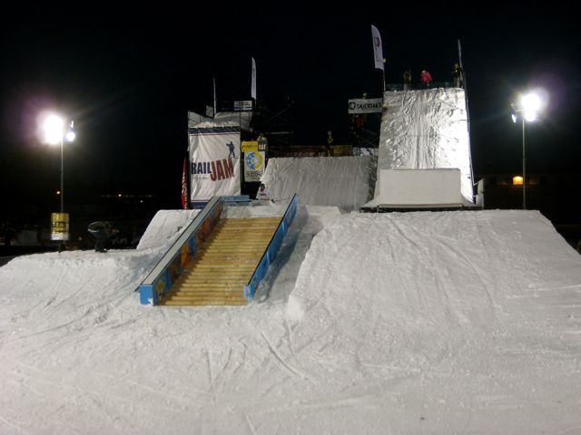 Bend Winterfest 2009 Set Up III