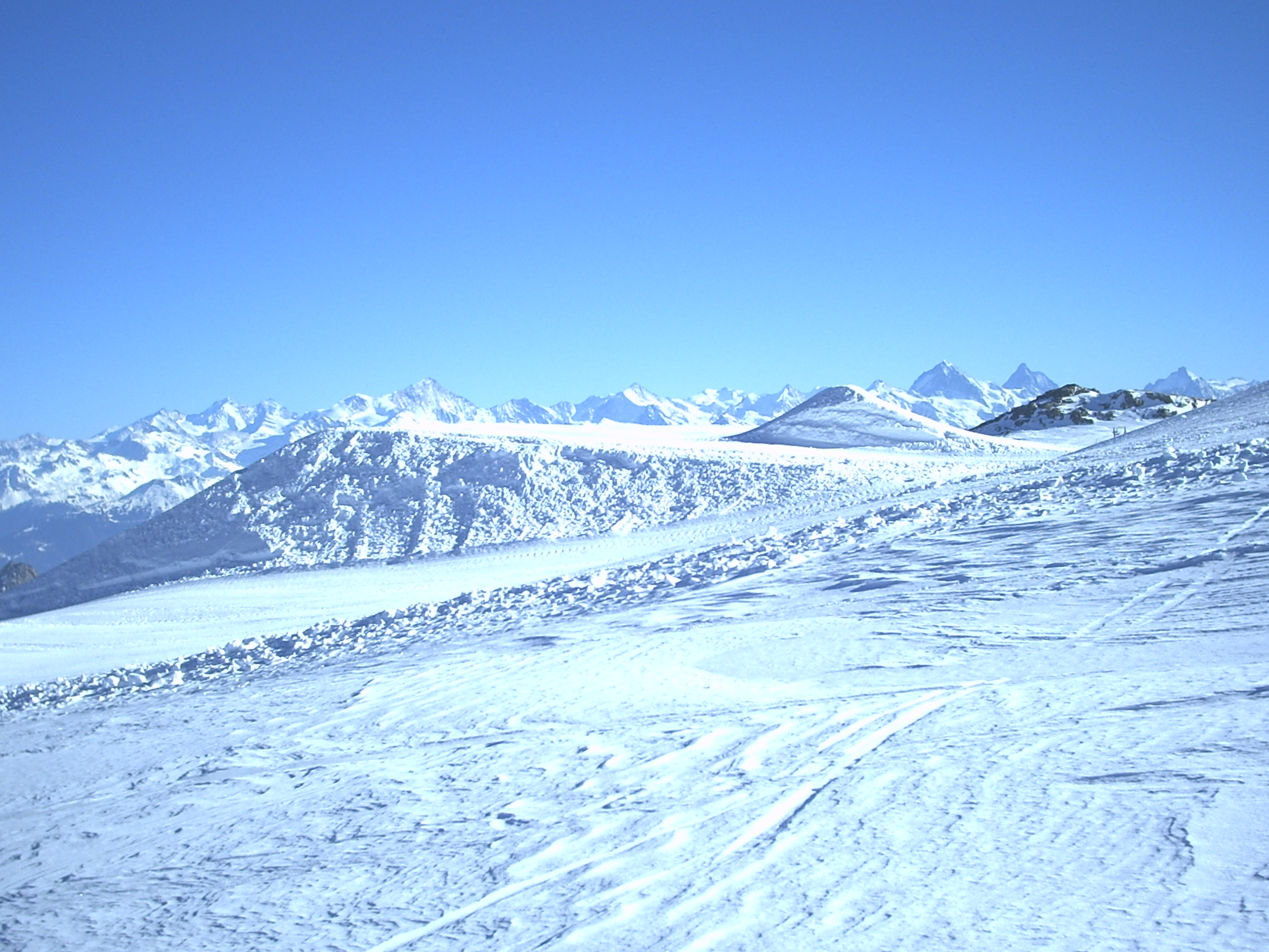 Big booter on the glacier 3000