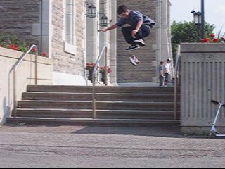 BIG KICKFLIP OVER 5 SET catcatville.tripod.com!!!!!!!