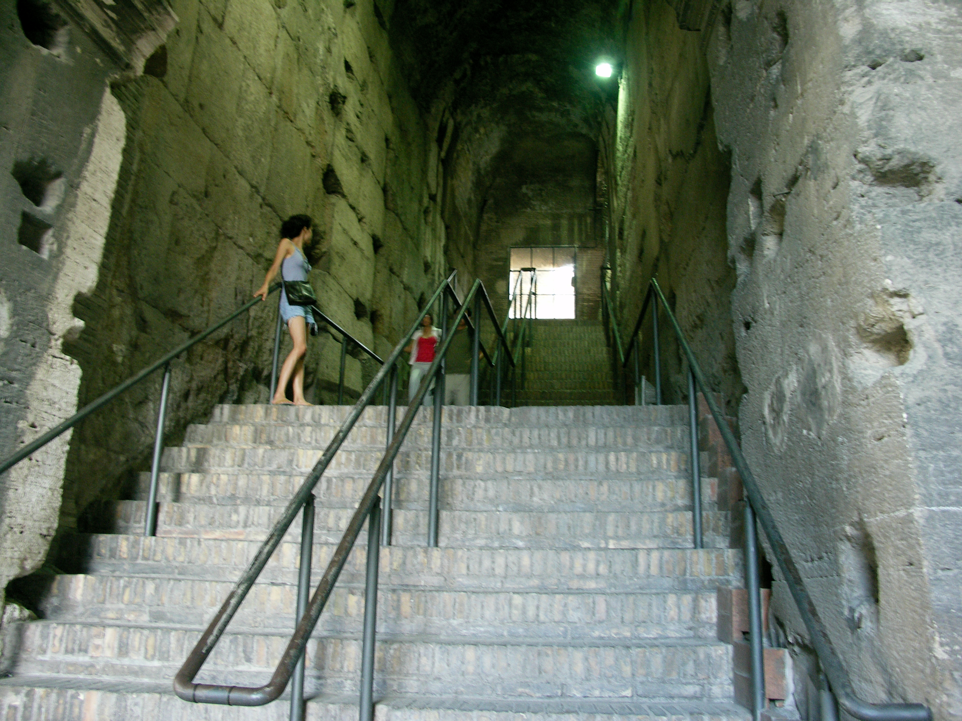 Big rail in coliseo