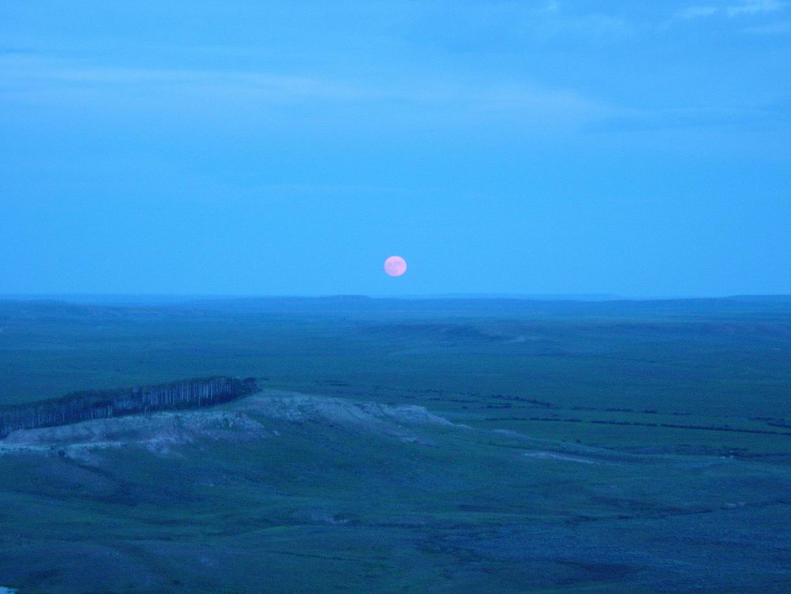 Big red moon