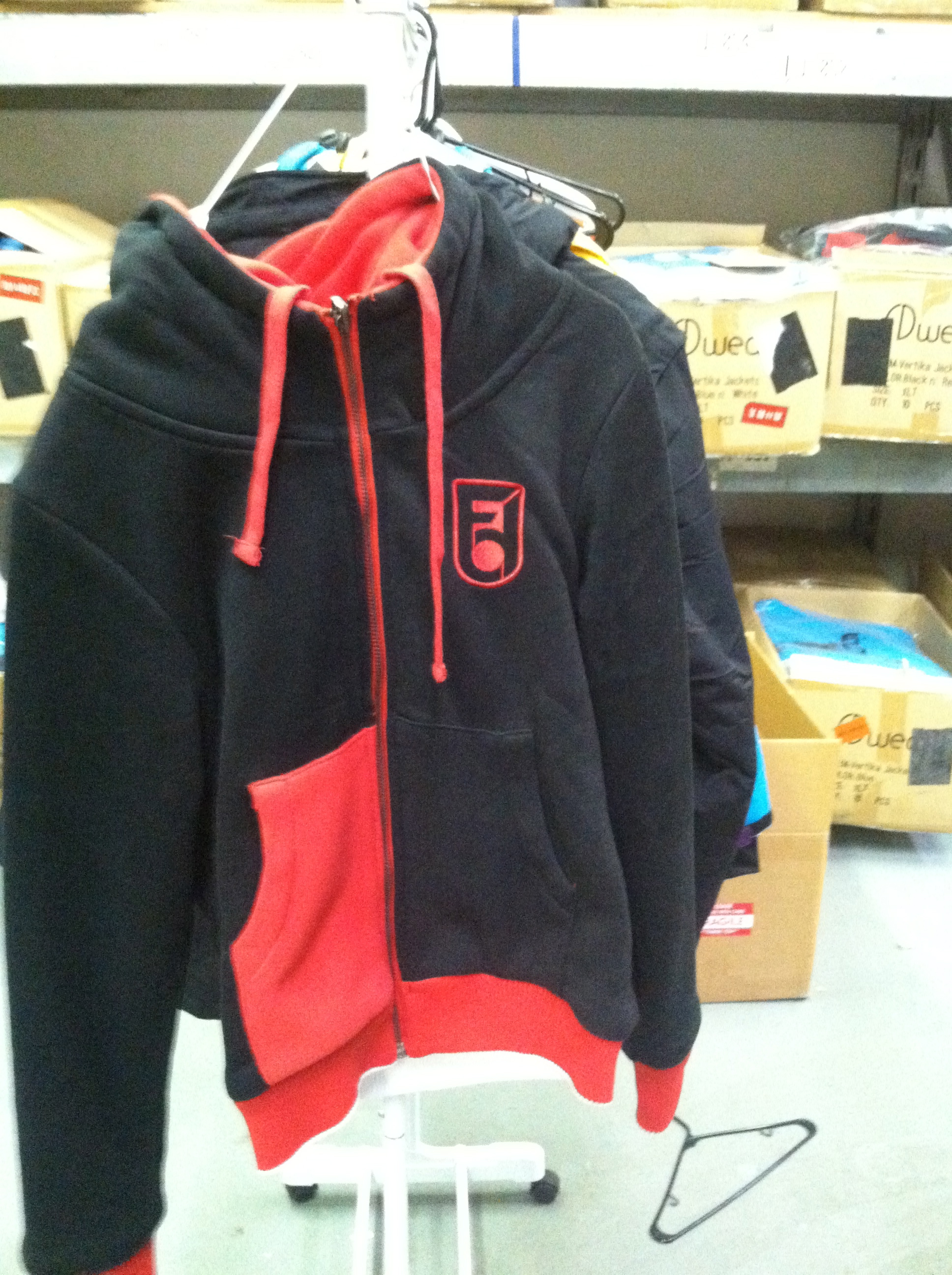 Black n' Red Reversible