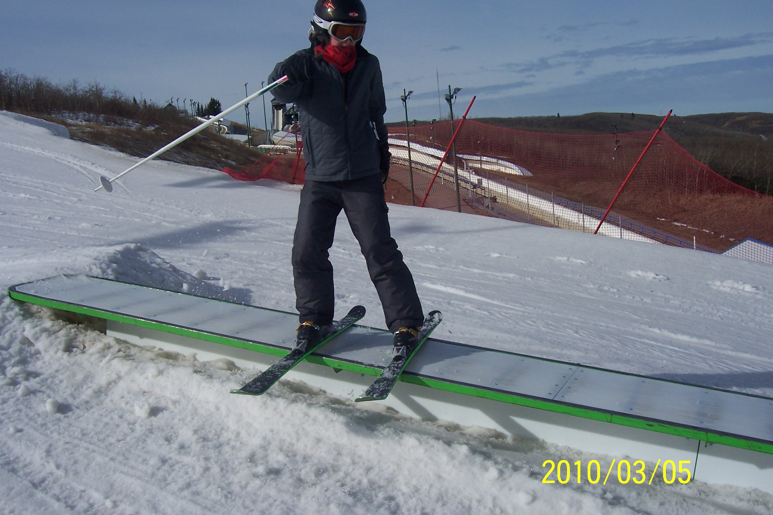 Boardslide... on skis