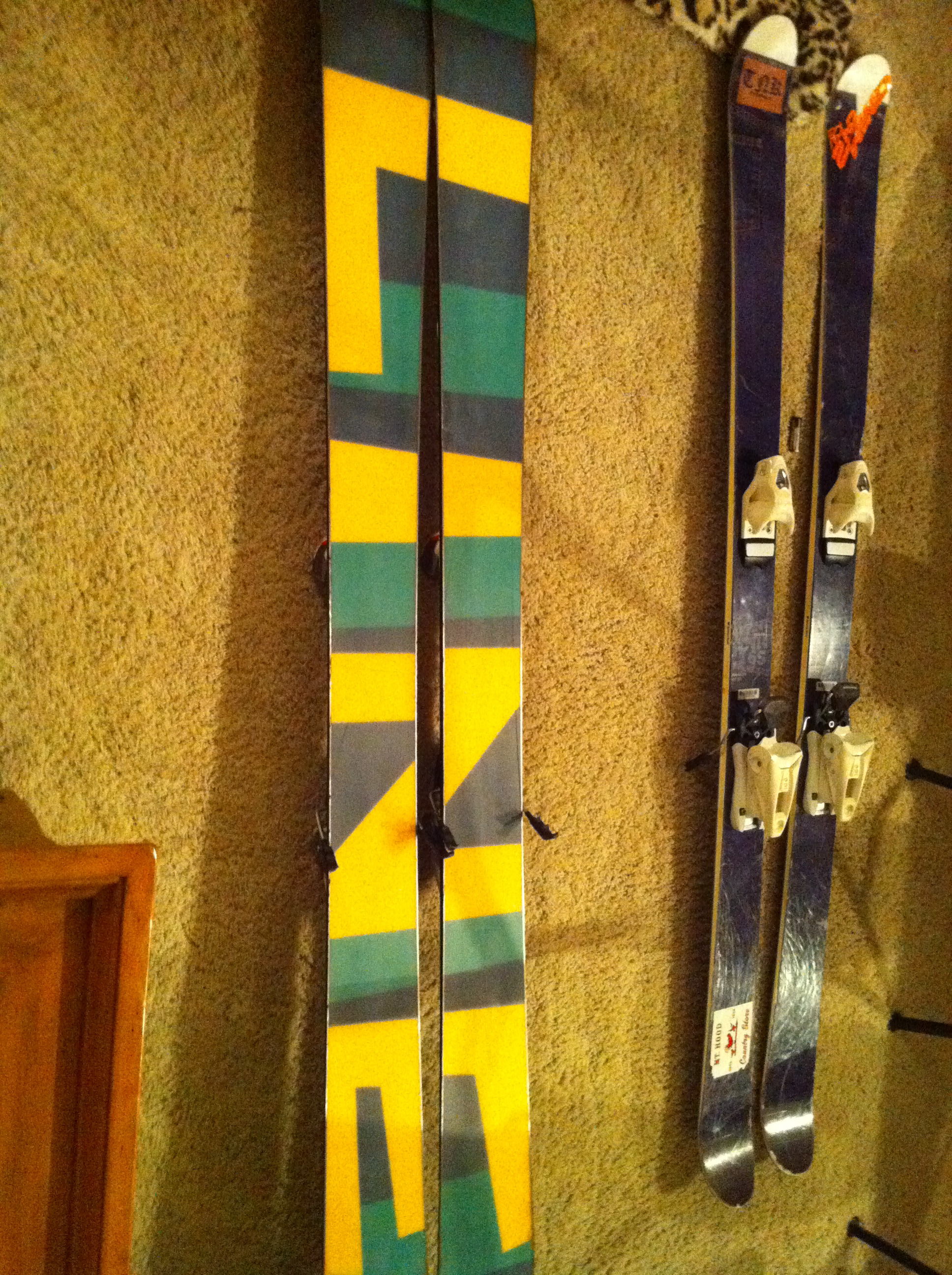 Bottom of me skis fs