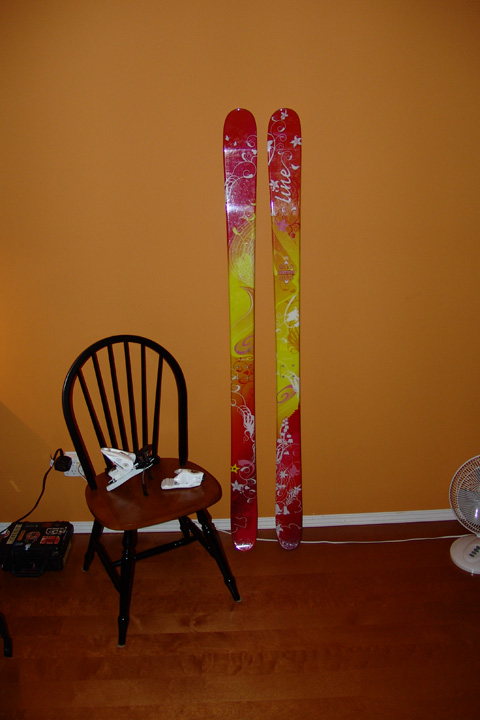 Brand new 05-06 Line Celebrity w new rossi axium scratch binding