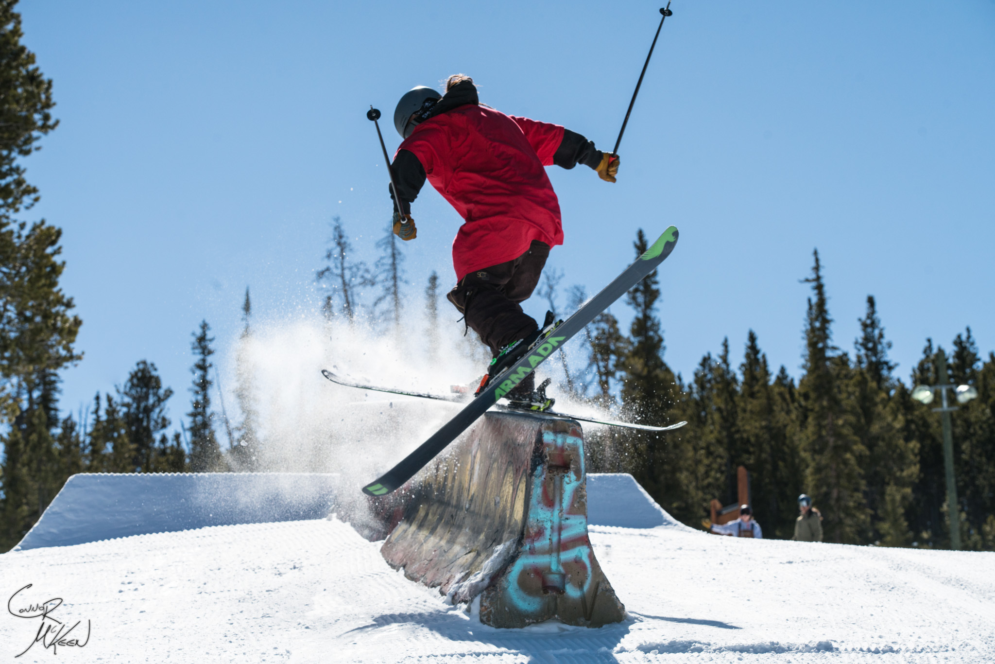 can scissors cut concrete?