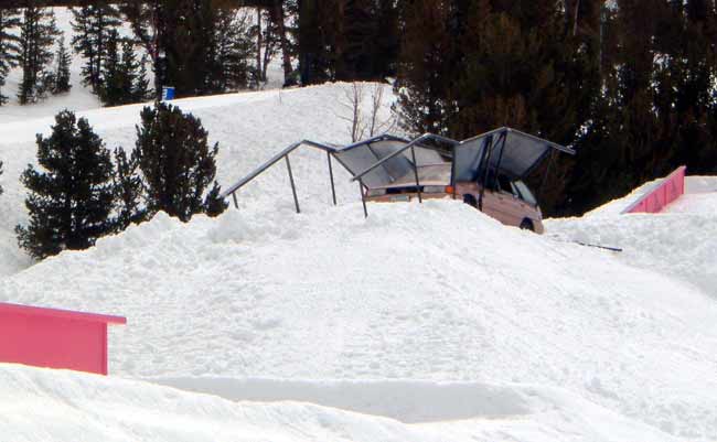 Car jib set up on course