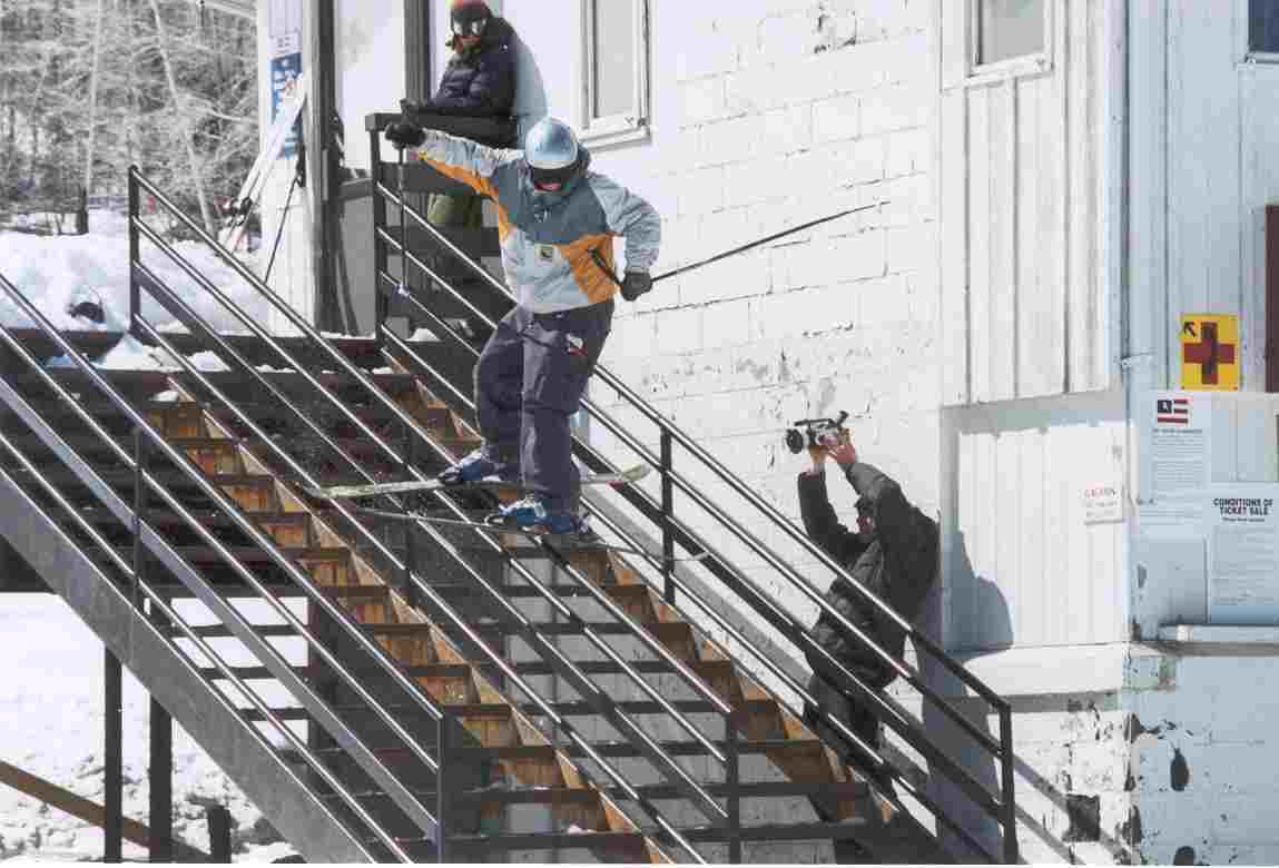 Carinthia Base Lodge Rail