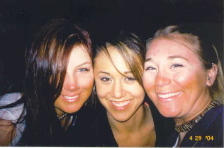 check out the goggle tans!