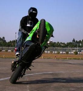 Circle Wheelies