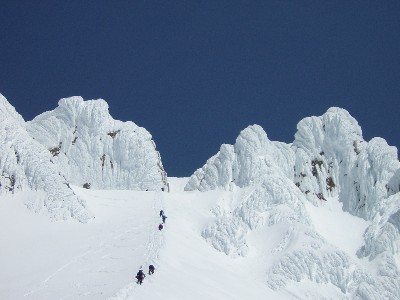Climbing the "Hogs Back" on Hood
