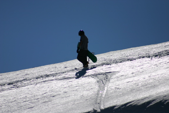 Colton Hiking Cool shadows