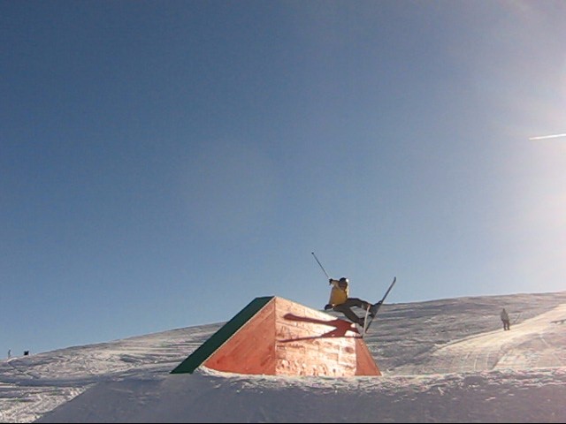 Crash on the Pyramid box