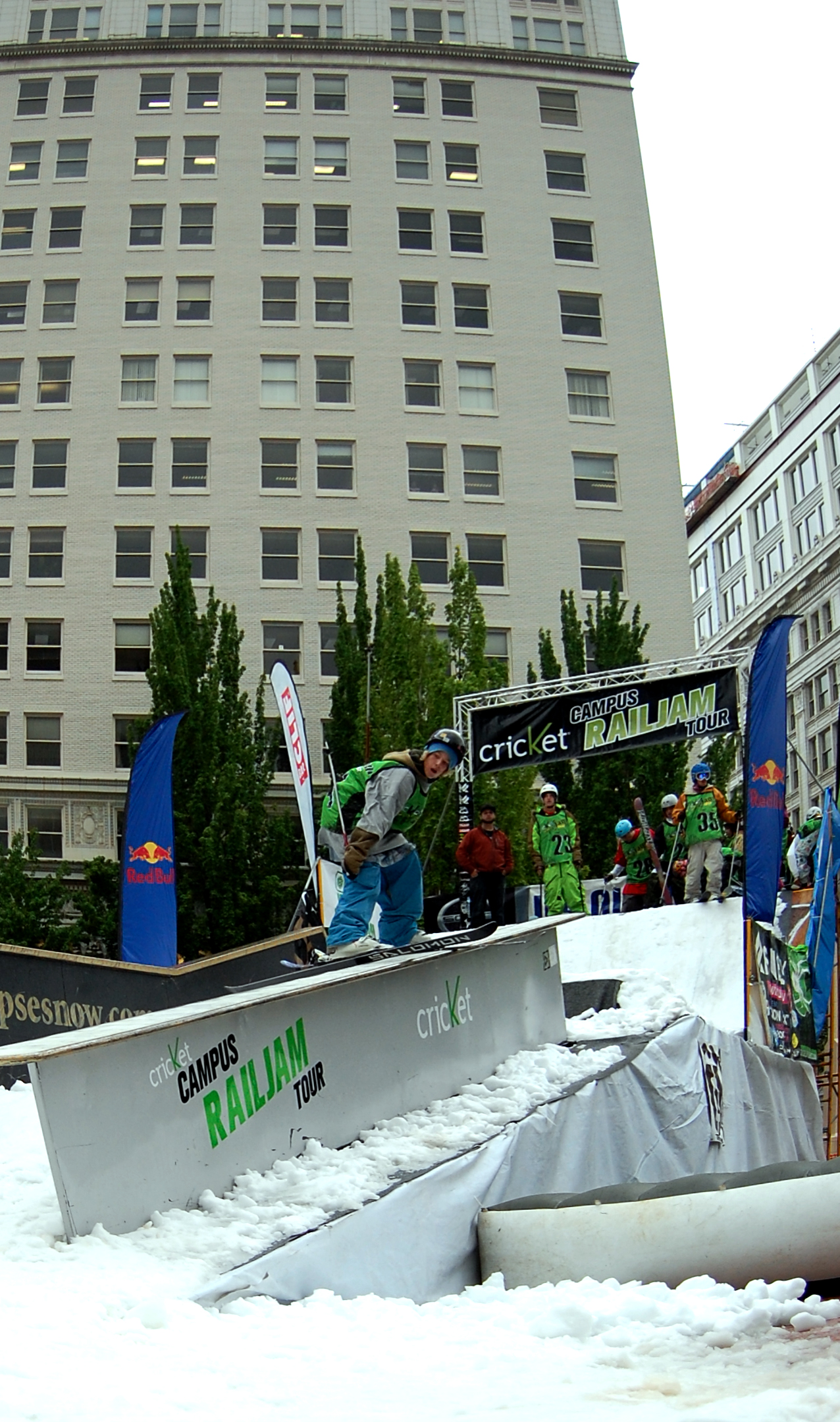 Cricket rail jam